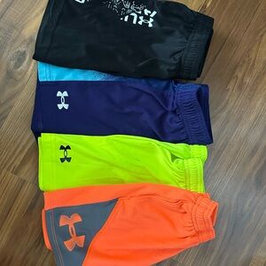 Under Armour Kids' shorts bundle size 3t